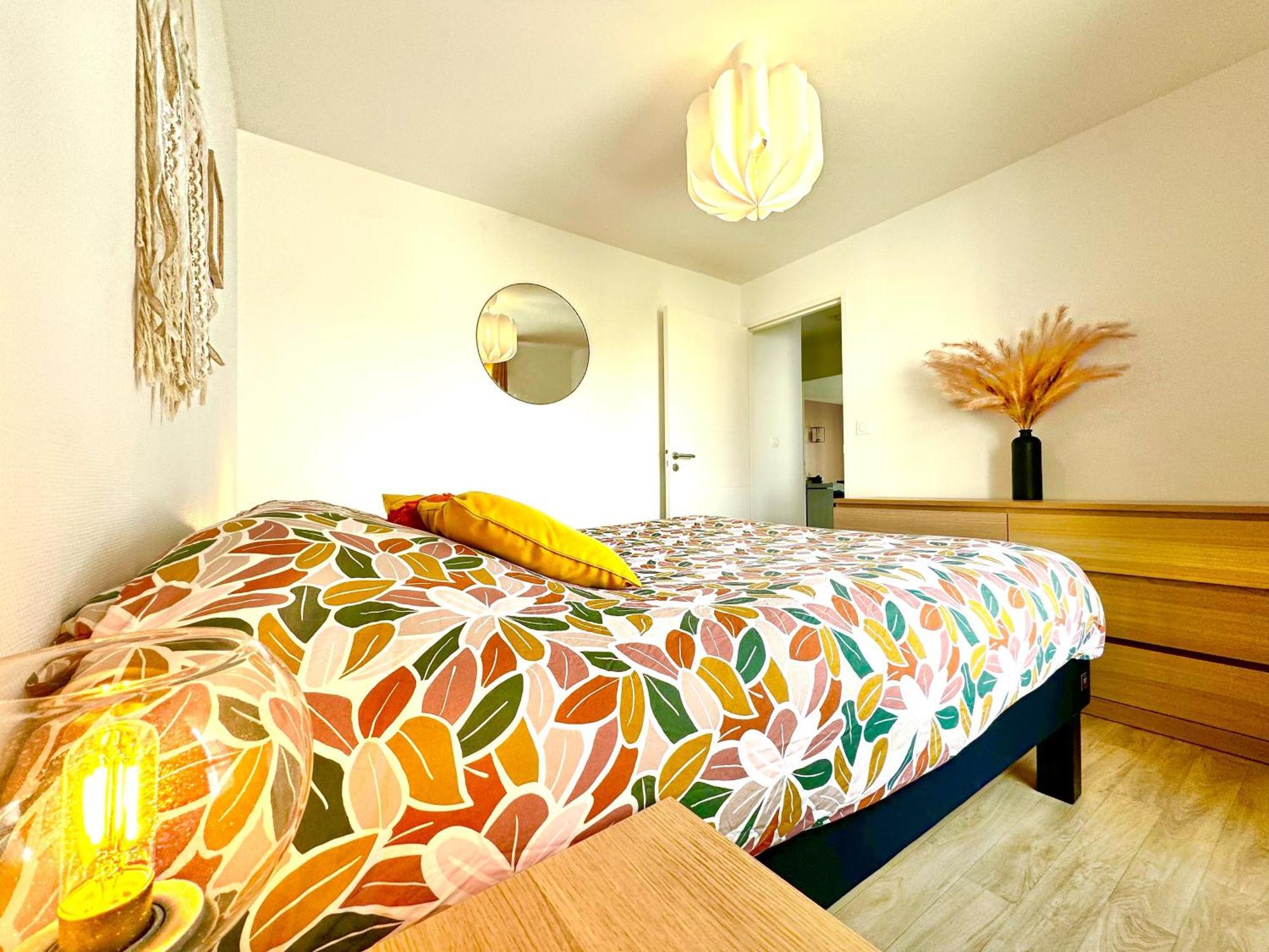 Appartamento L'Atelier Chic - Wifi Fibre - Parking Privee - Balcon - Netflix Lanester Esterno foto