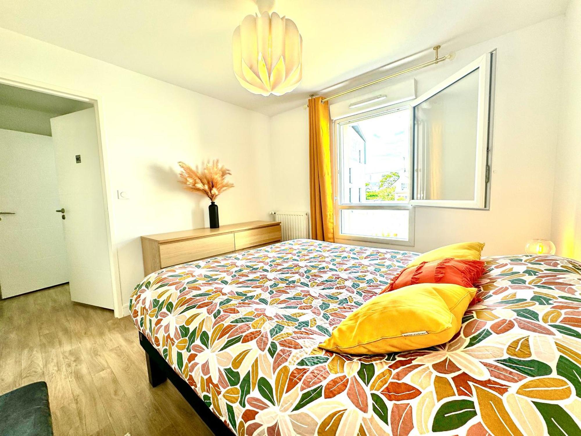 Appartamento L'Atelier Chic - Wifi Fibre - Parking Privee - Balcon - Netflix Lanester Esterno foto
